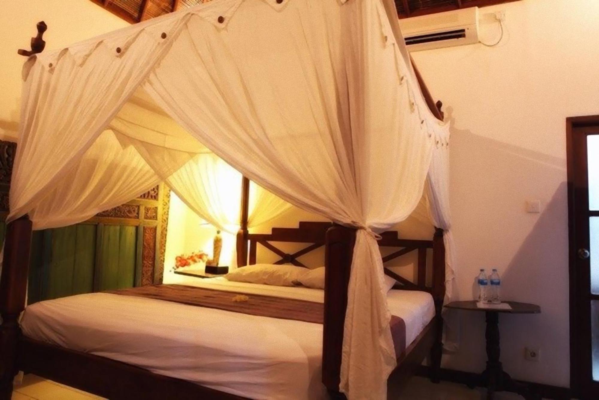 Sunhouse Guesthouse Sanur Zimmer foto